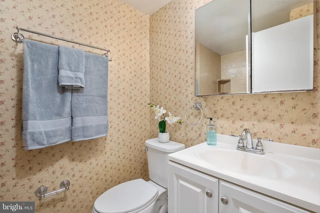 Photo of Unit 901B at 11650 STONEVIEW SQUARE