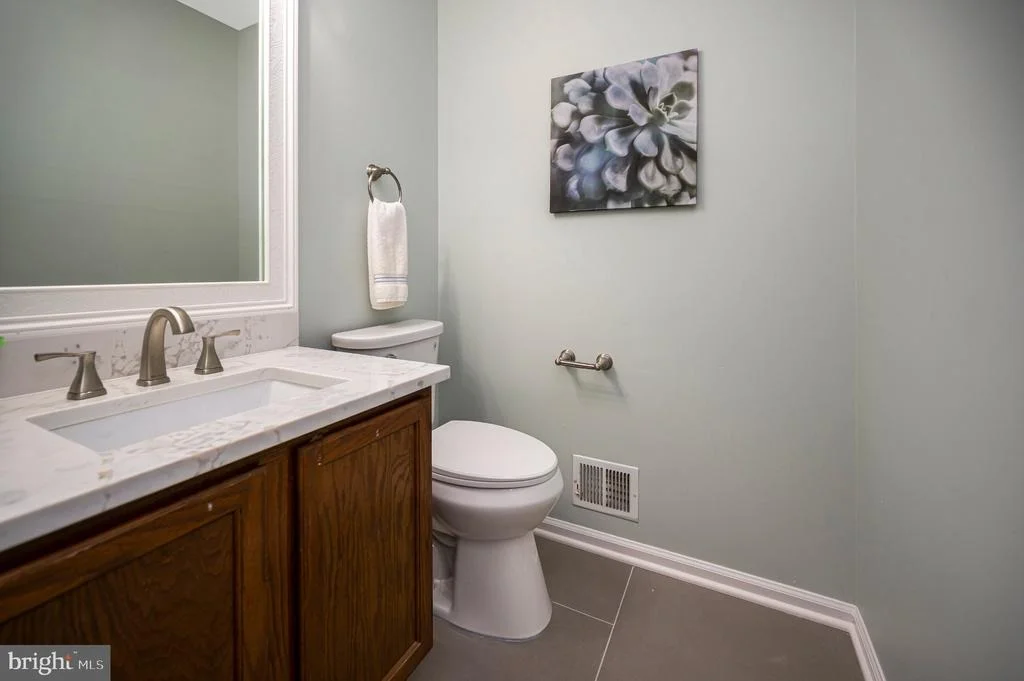 Photo of 4204 AVON DRIVE