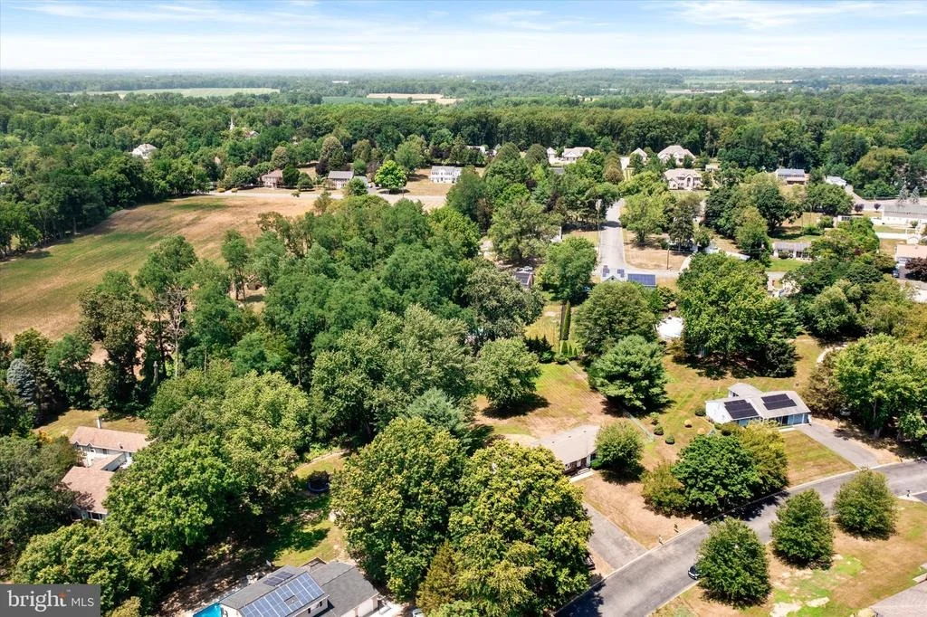 Photo of 6 ELEANOR DRIVE