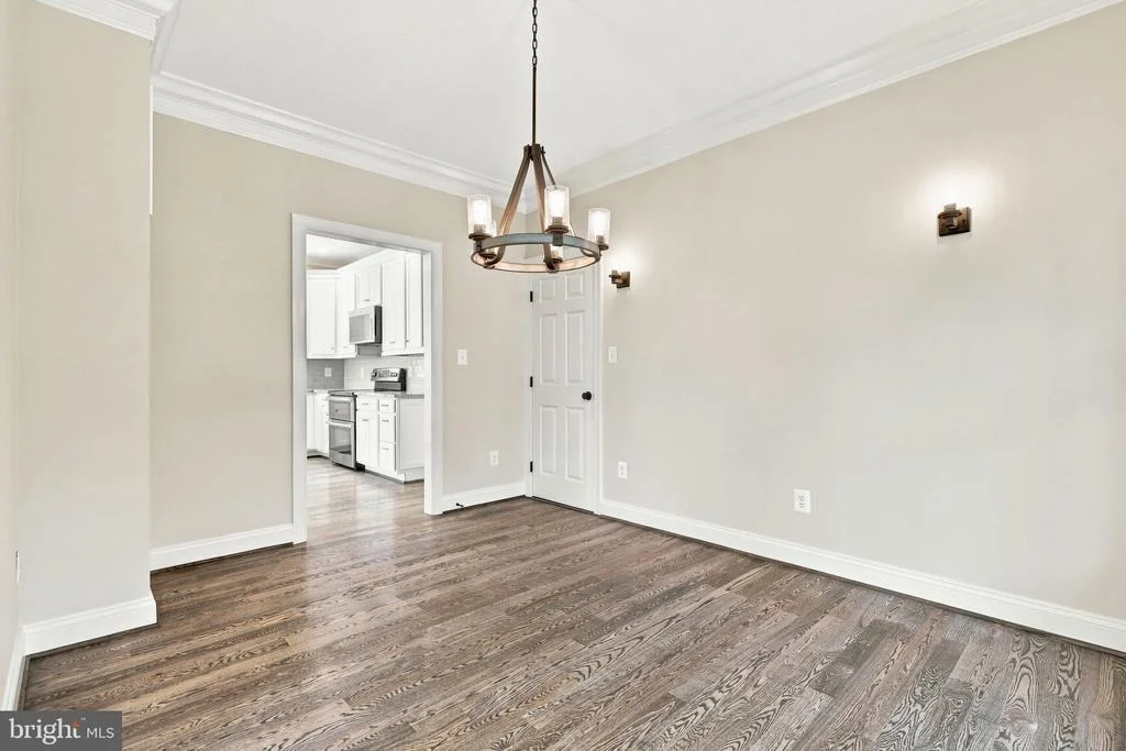 Photo of 7135 LEEDS MANOR ROAD