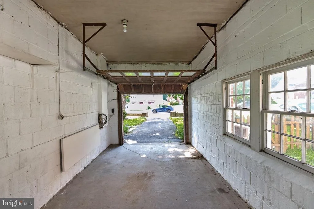 Photo of 9802 FOREST GROVE DRIVE