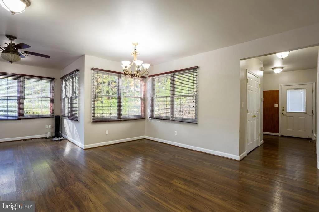 Photo of 3306 LABYRINTH ROAD