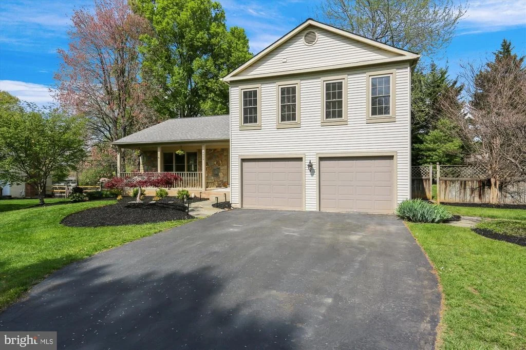 Photo of 4009 EVANGELINE TERRACE