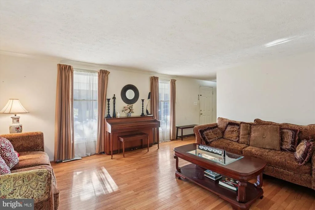Photo of 3024 MEMORY LANE
