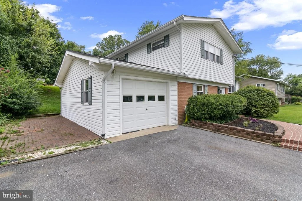 Photo of 7801 KILLEBREW DRIVE