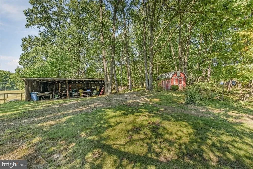 Photo of 15400 RIDING STABLE ROAD