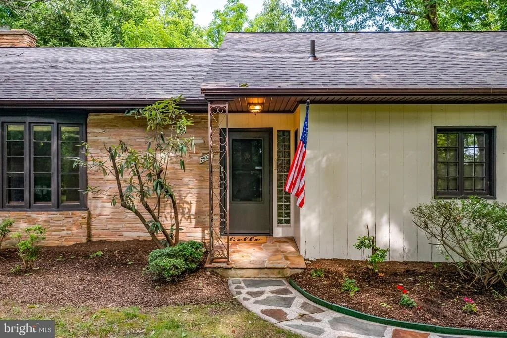 Photo of 7503 RIDGE ROAD