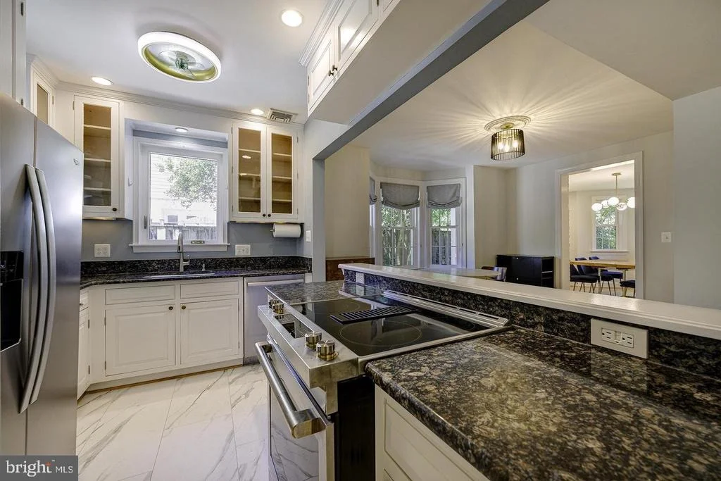 Photo of 3905 LAIRD PLACE