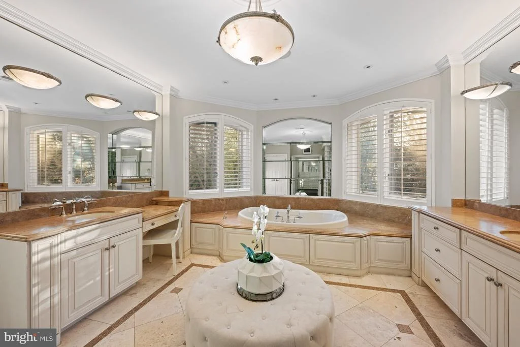 Photo of 8305 FOX HAVEN DRIVE