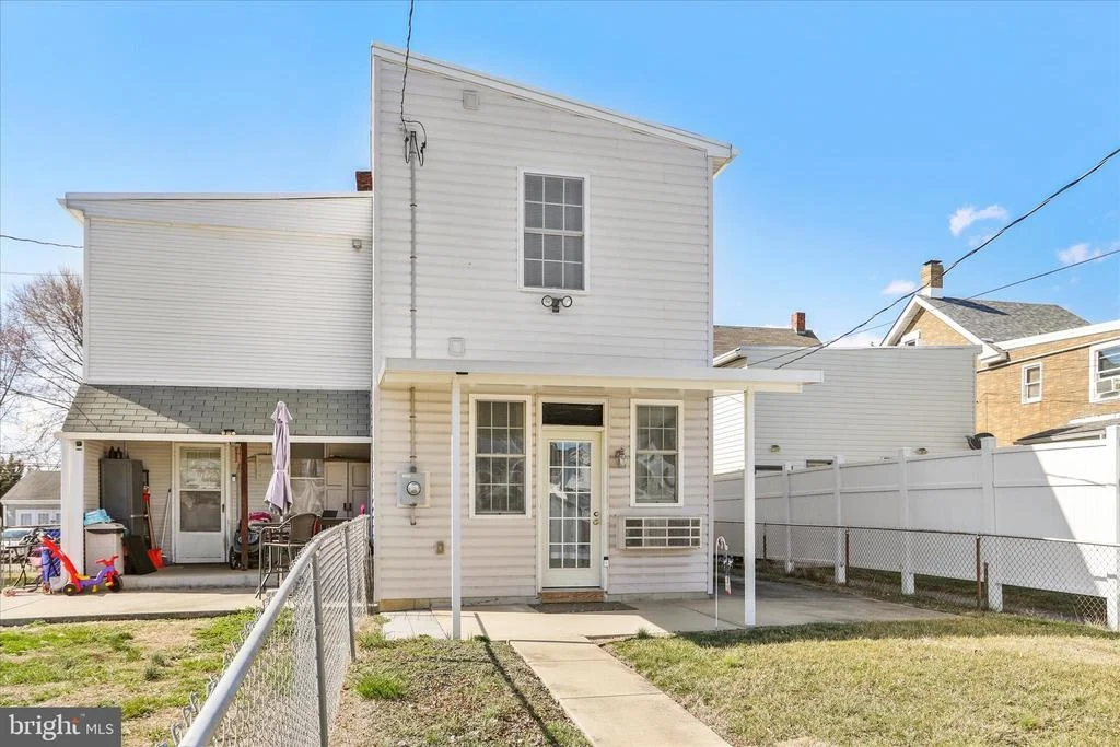 Photo of 1024 POPE AVENUE
