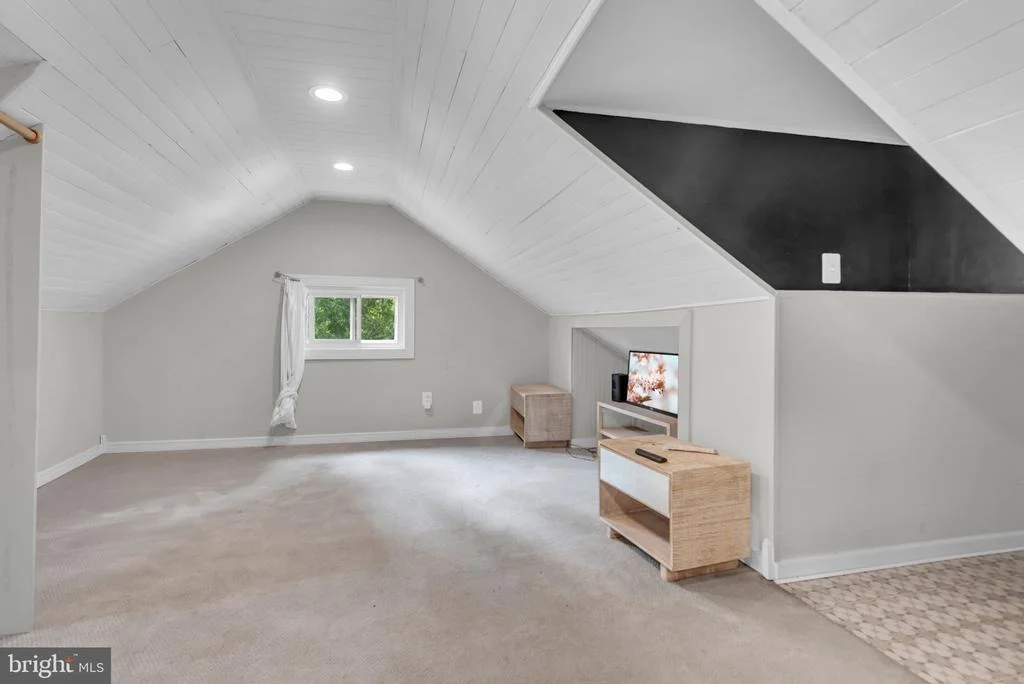 Photo of 8935 FAIRGROUND ROAD