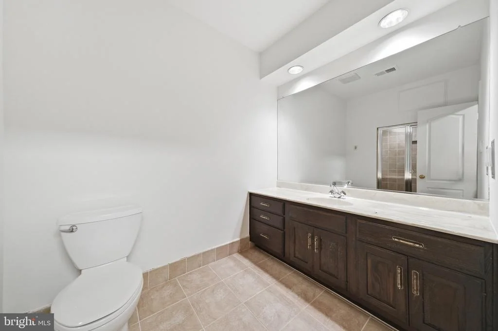 Photo of 9801 BENTCROSS DRIVE