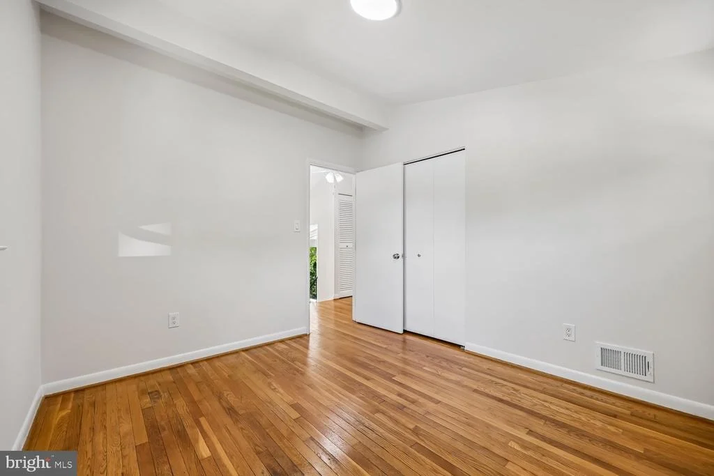 Photo of 300 GILSAN COURT