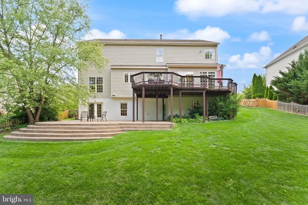 Photo of 22566 FOREST RUN DRIVE