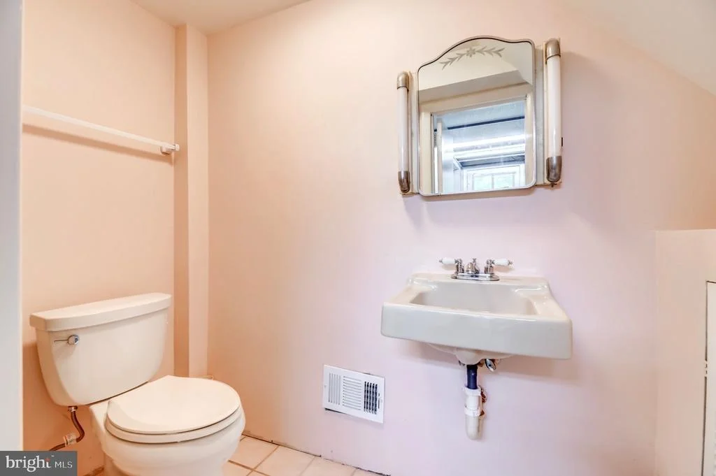 Photo of 231 WHITMOOR TERRACE