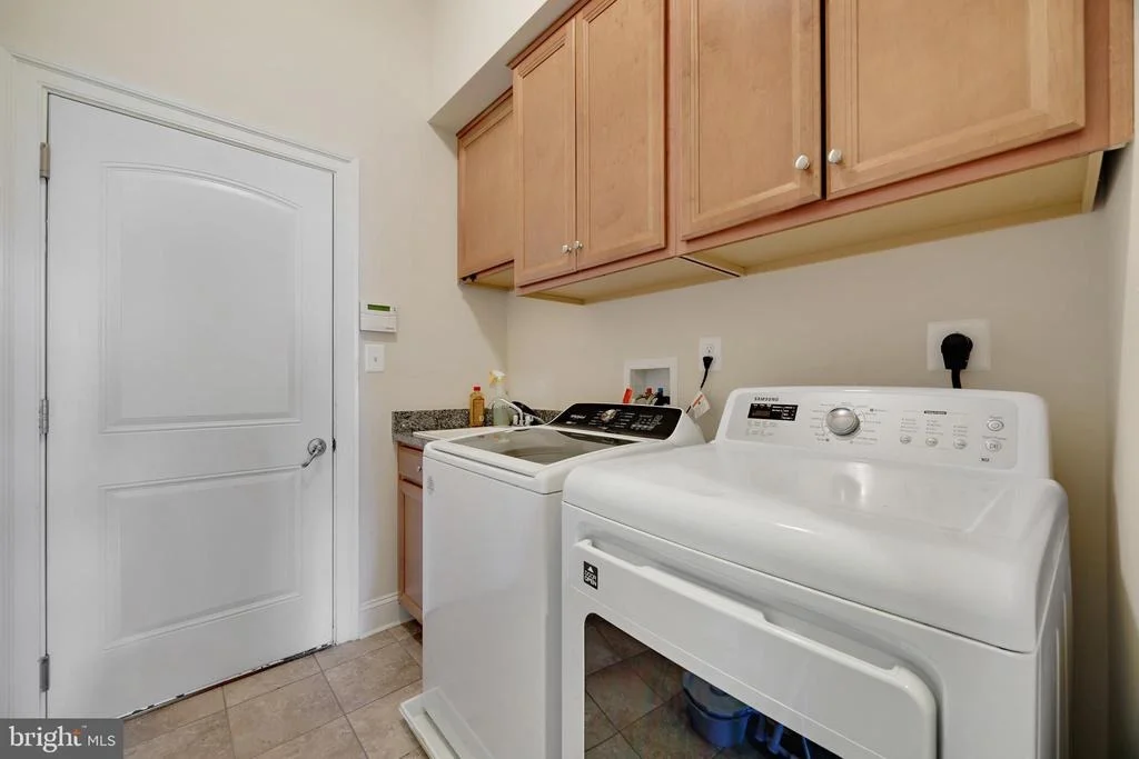 Photo of 2926 LEVEE DRIVE