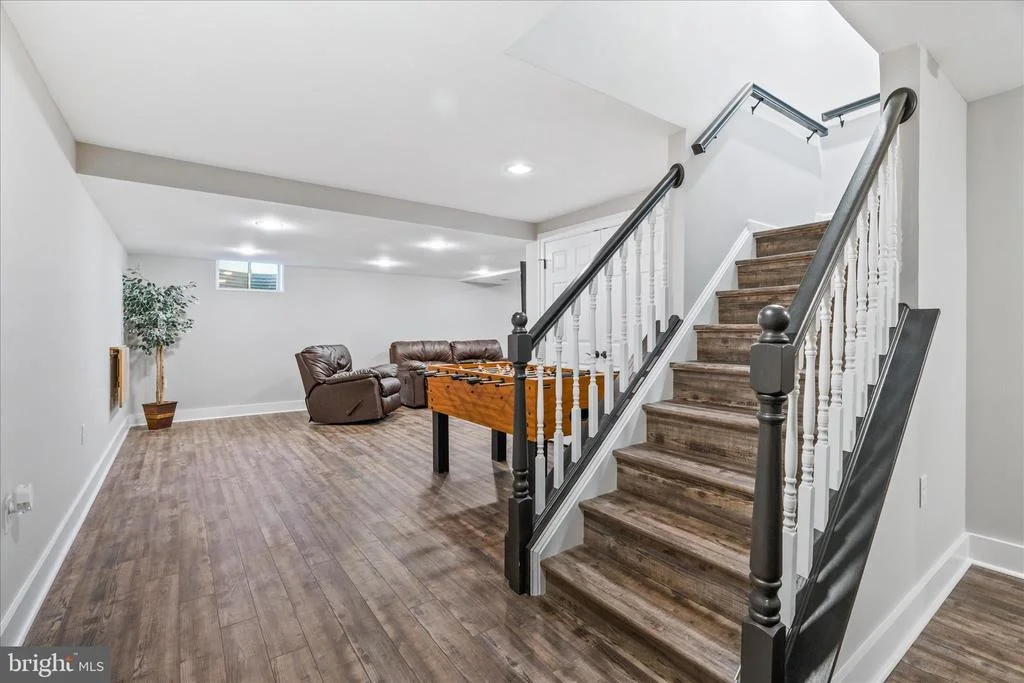 Photo of 9009 SHADYBROOK DRIVE