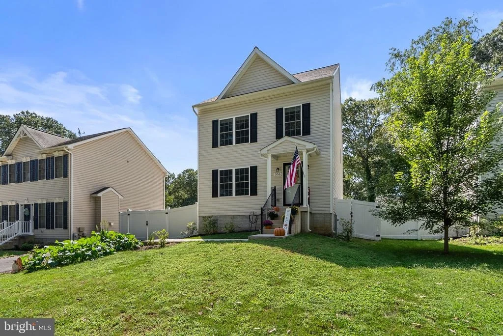 Photo of 556 SUNSET KNOLL ROAD