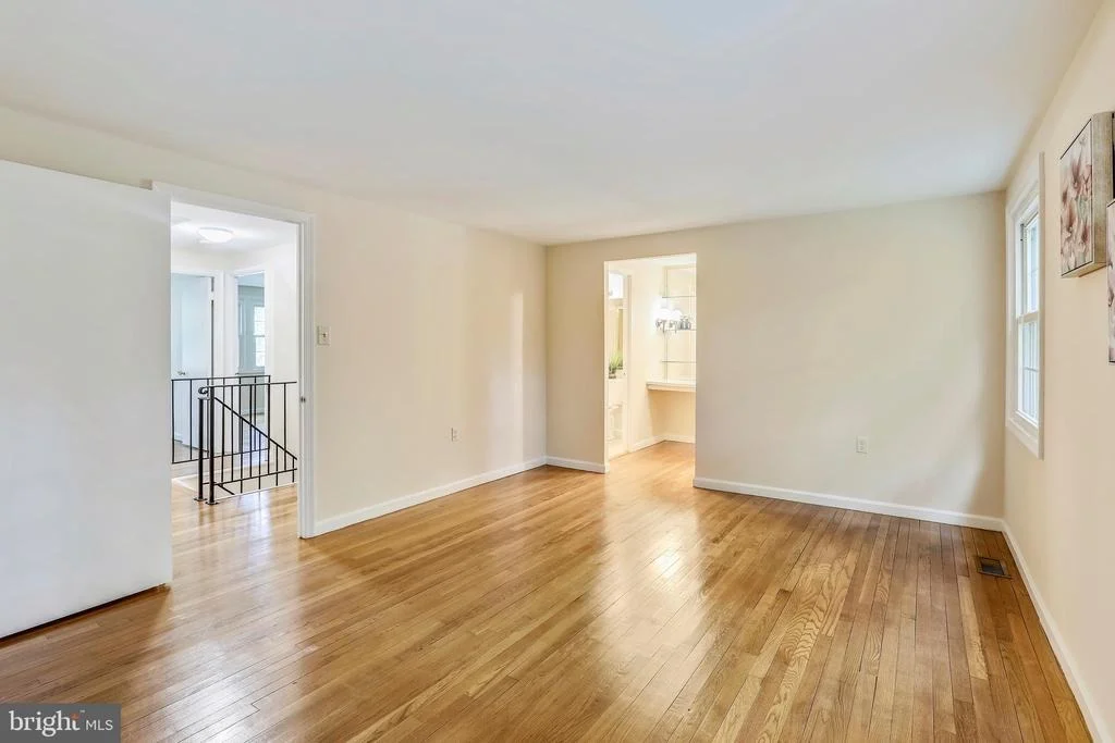 Photo of 14045 BREEZE HILL LANE