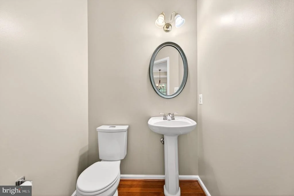 Photo of 8 N POINTE TERRACE