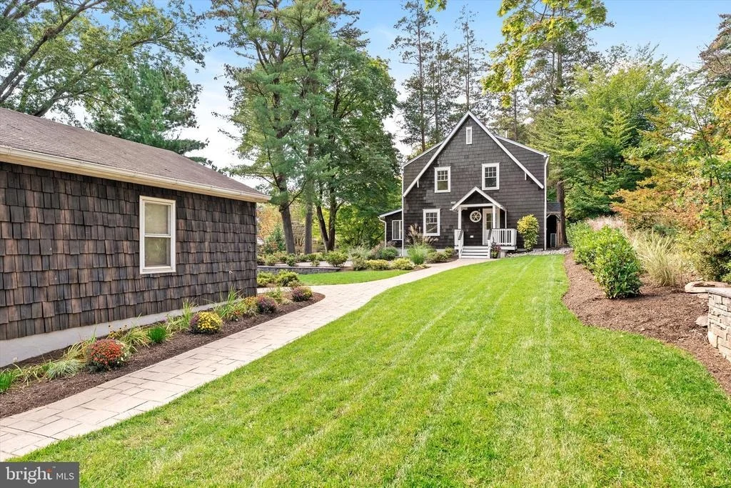 Photo of 2148 PENNINGTON ROAD