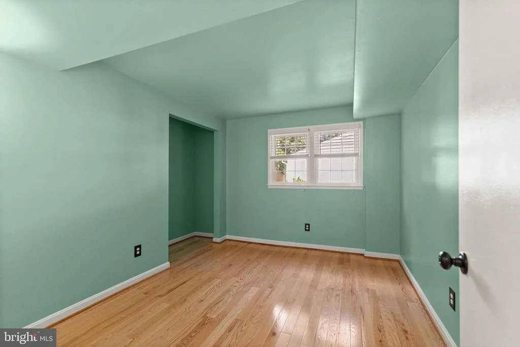 Photo of 8632 KERRY LANE