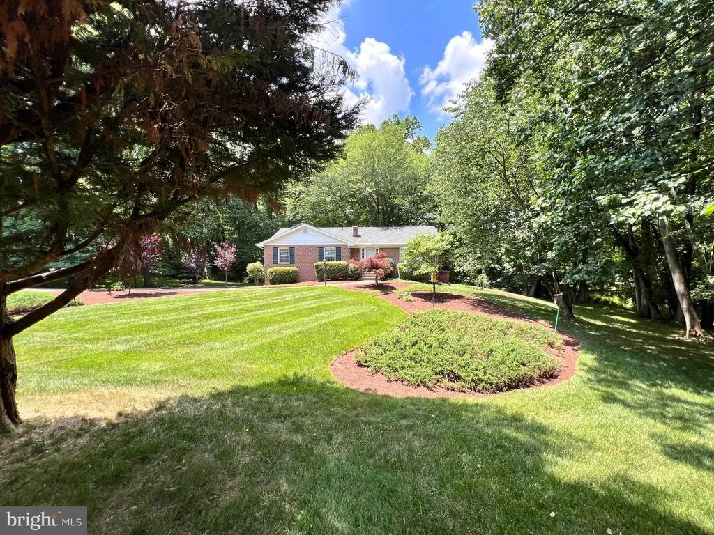 Photo of 3142 SEARSMONT PLACE