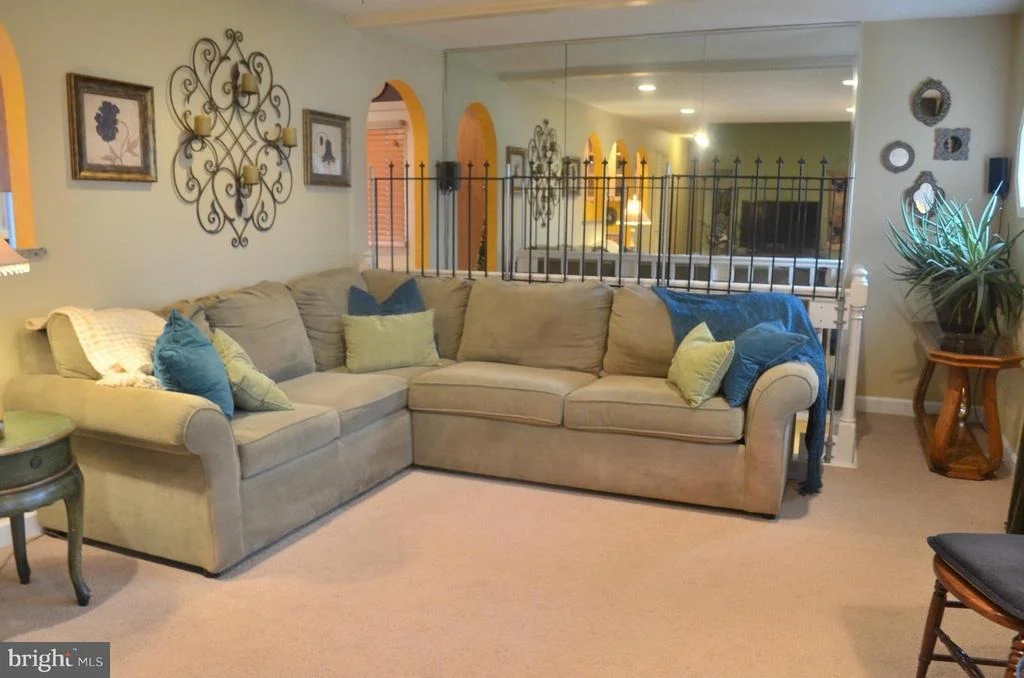 Photo of 9644 BRANCHVIEW LANE