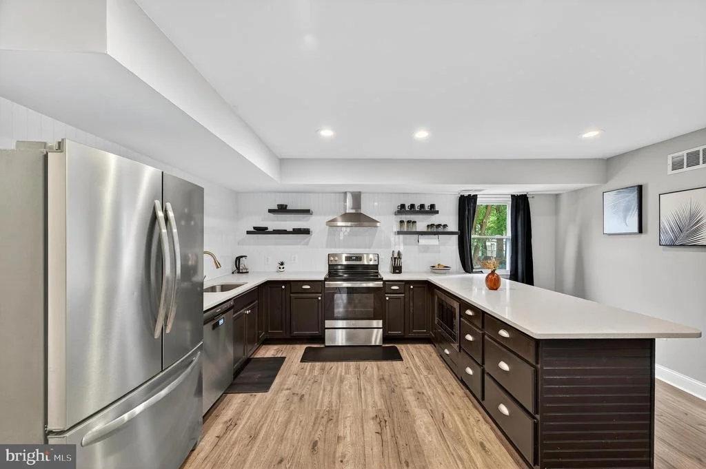 Photo of 9015 LONGBOW ROAD