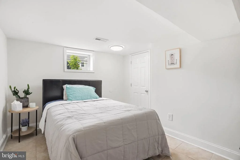 Photo of 300 TOWNSEND AVENUE