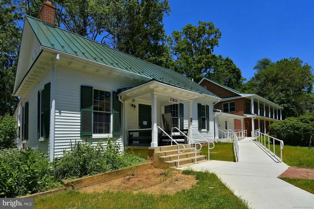 Photo of 18450 BROOKE ROAD