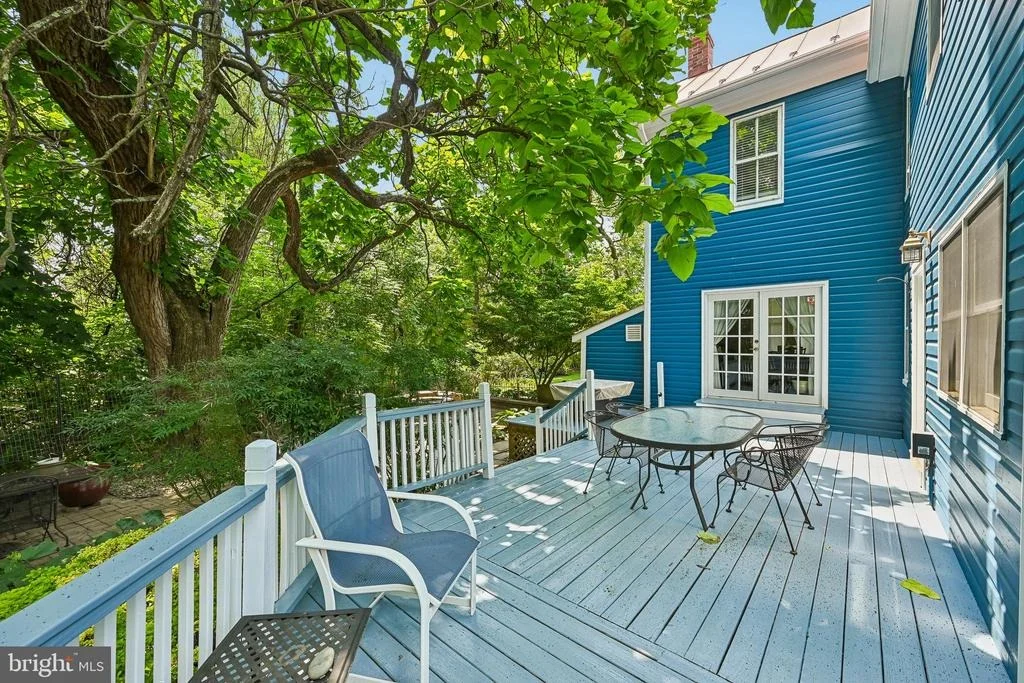 Photo of 20925 CLARKSBURG ROAD
