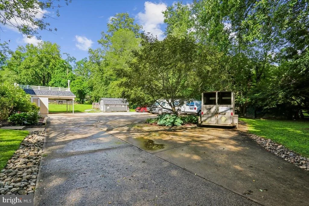 Photo of 8603 BRICKYARD ROAD