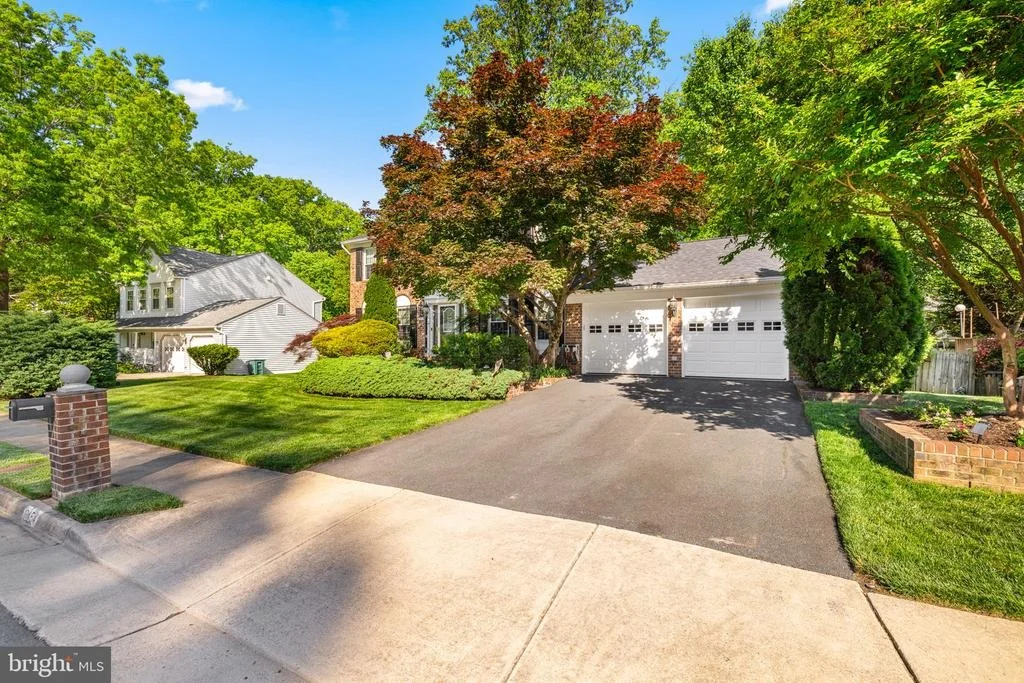 Photo of 9454 LAPSTRAKE LANE