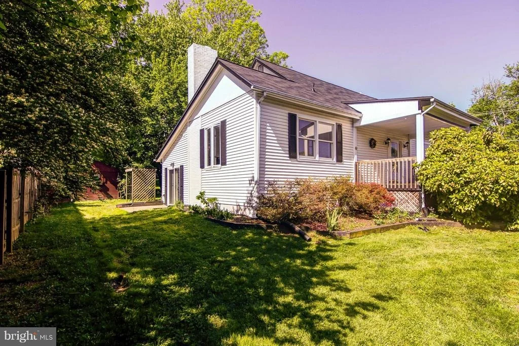 Photo of 3951 WALNUT STREET