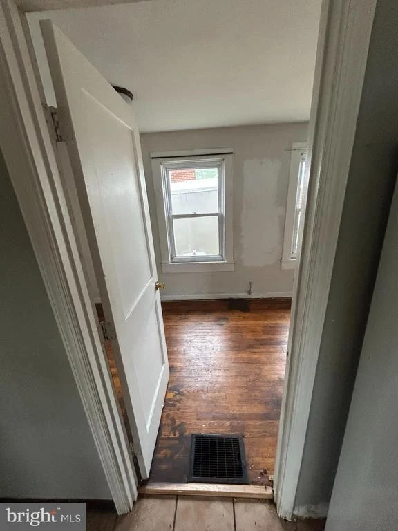 Photo of 1137 MONROE CIRCLE