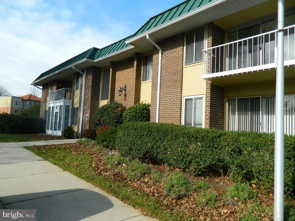 Photo of Unit 63B at 3603 GLEN EAGLES DRIVE