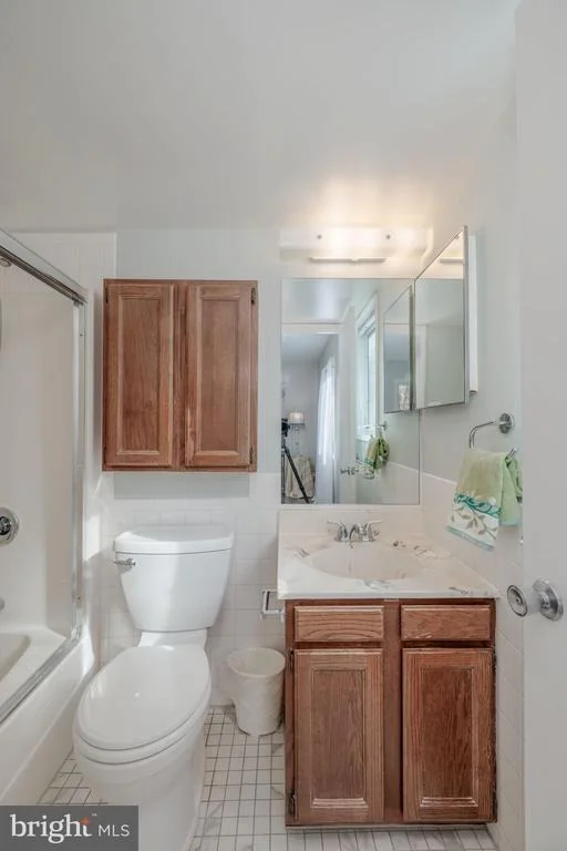 Photo of 8815 BURBANK ROAD
