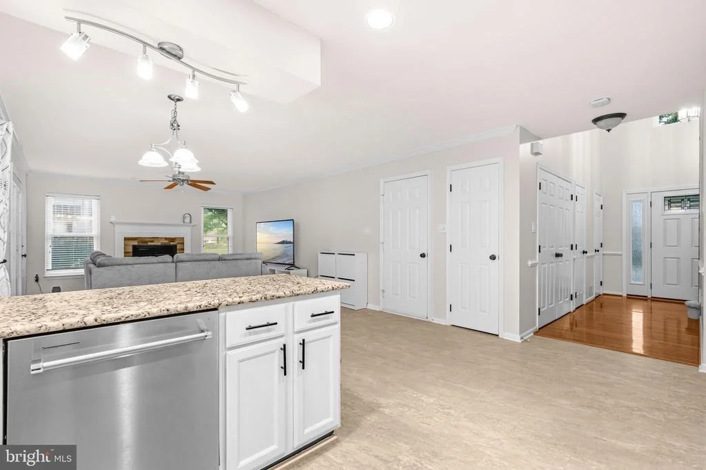 Photo of 478 DEVON DRIVE