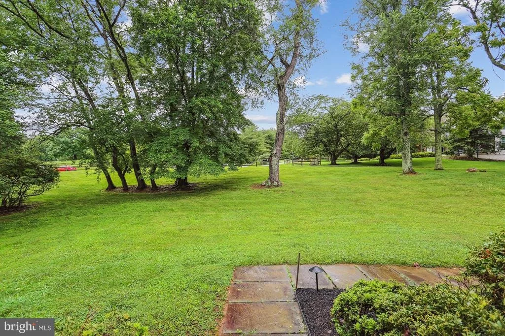 Photo of 22217 CREEKVIEW DRIVE