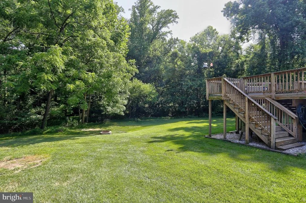 Photo of 4933 LANDING ROAD