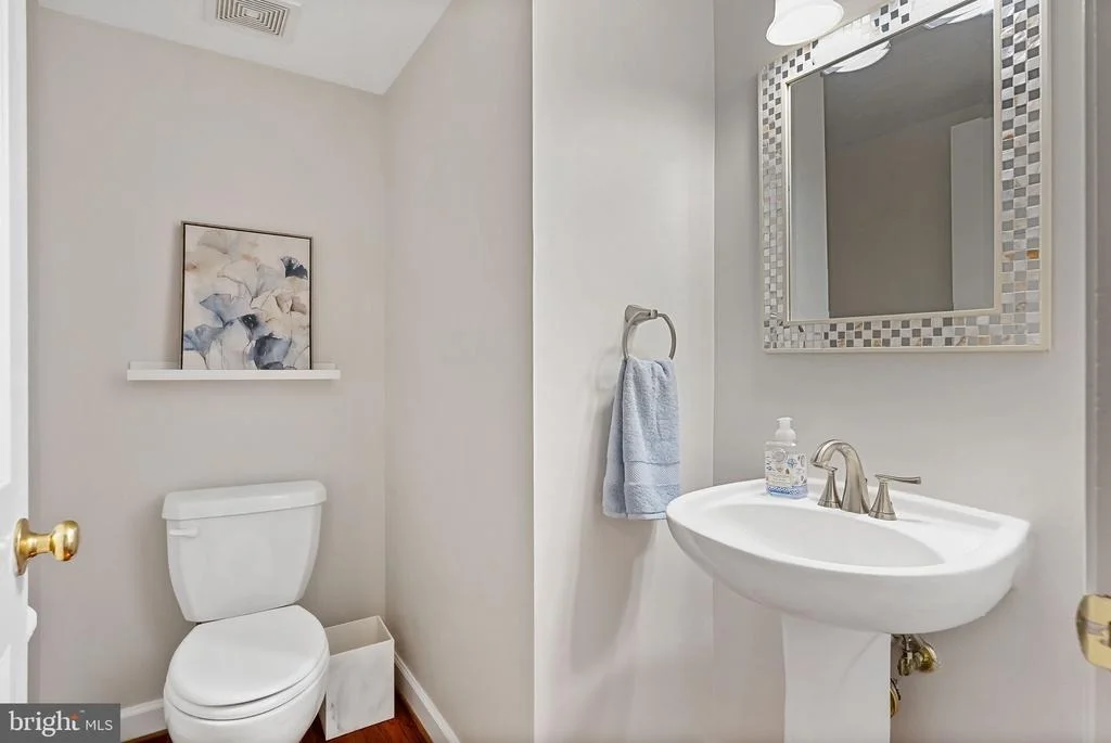 Photo of 6518 DEBHILL LANE