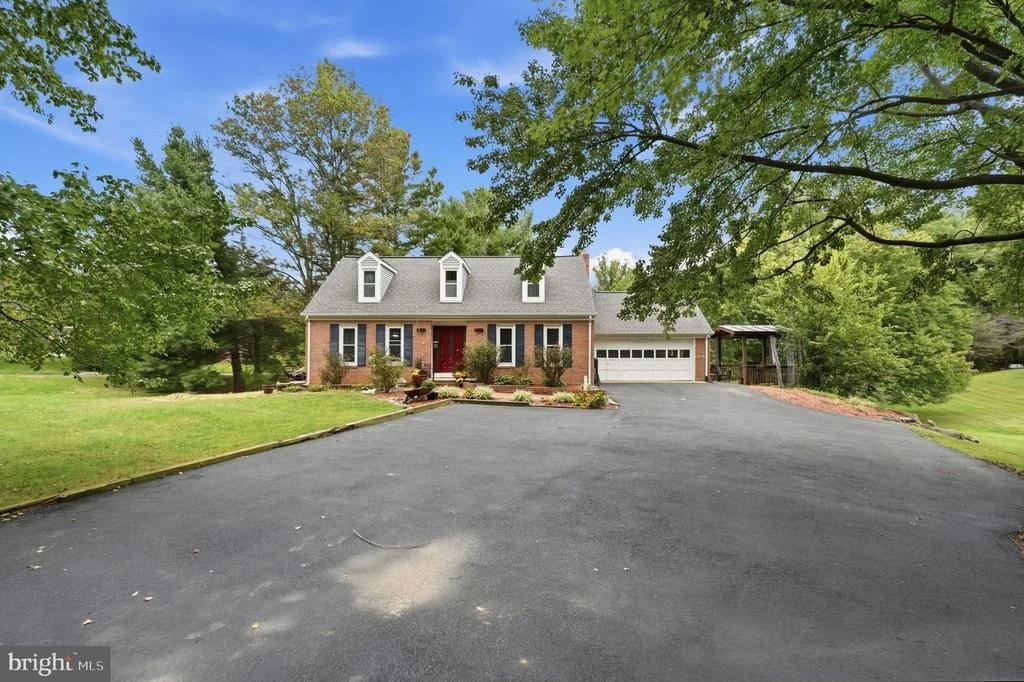 Photo of 8114 HILLCREST DRIVE