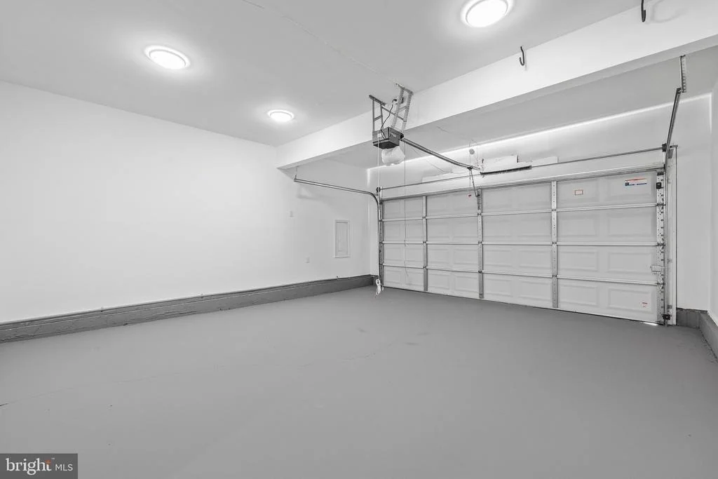 Photo of 8003 CARLSON