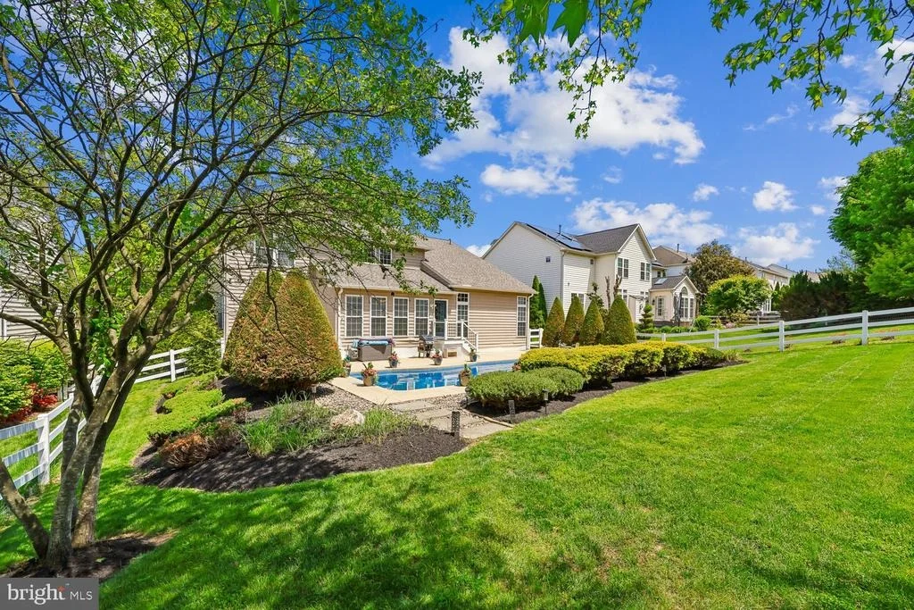 Photo of 503 GLENBROOK DRIVE