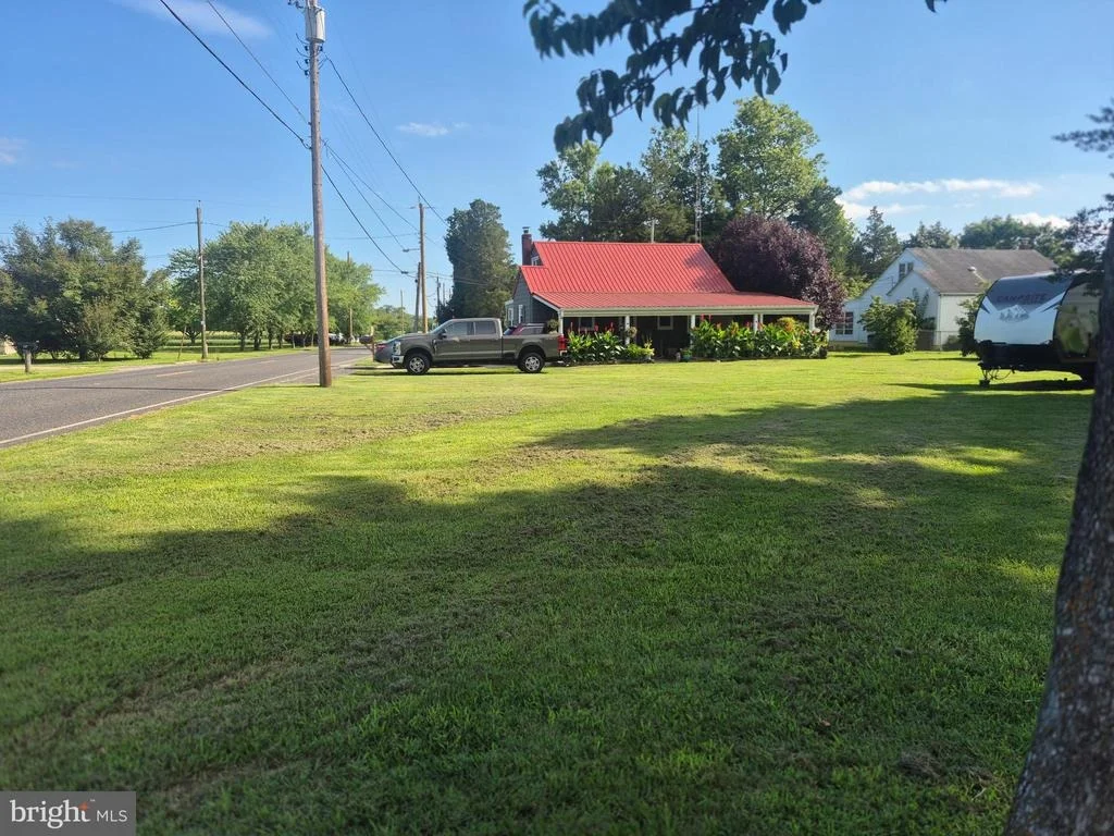 Photo of 32 FRANMAR DRIVE