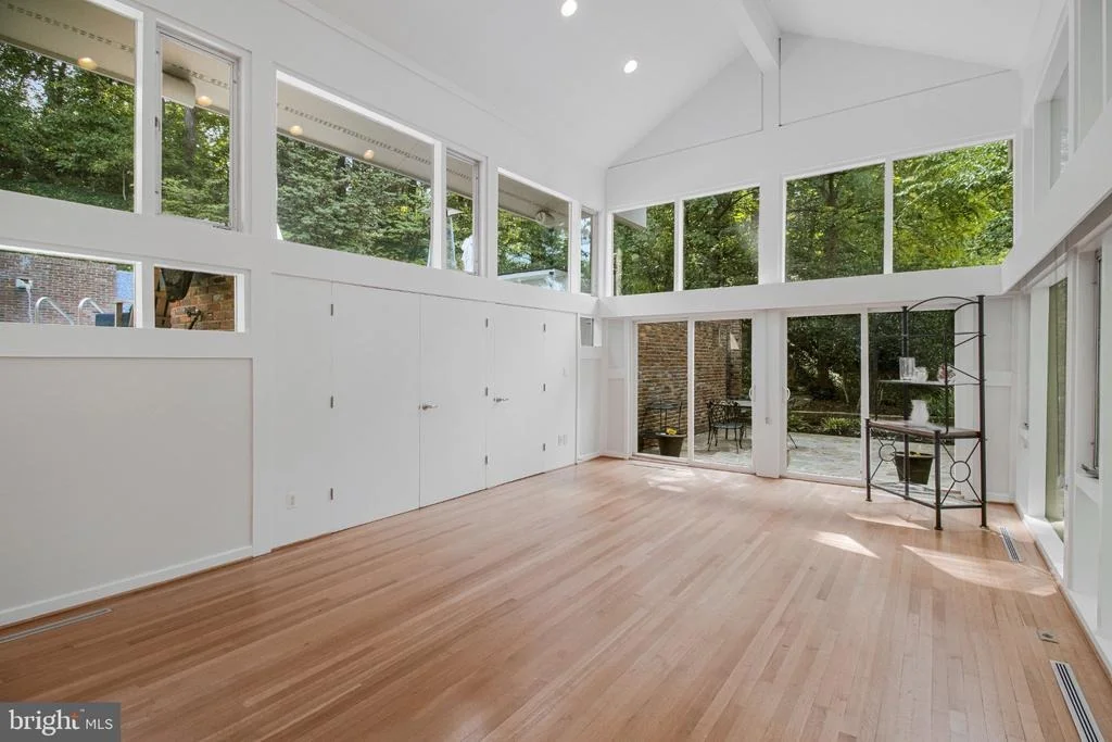 Photo of 1753 ARMY NAVY DRIVE