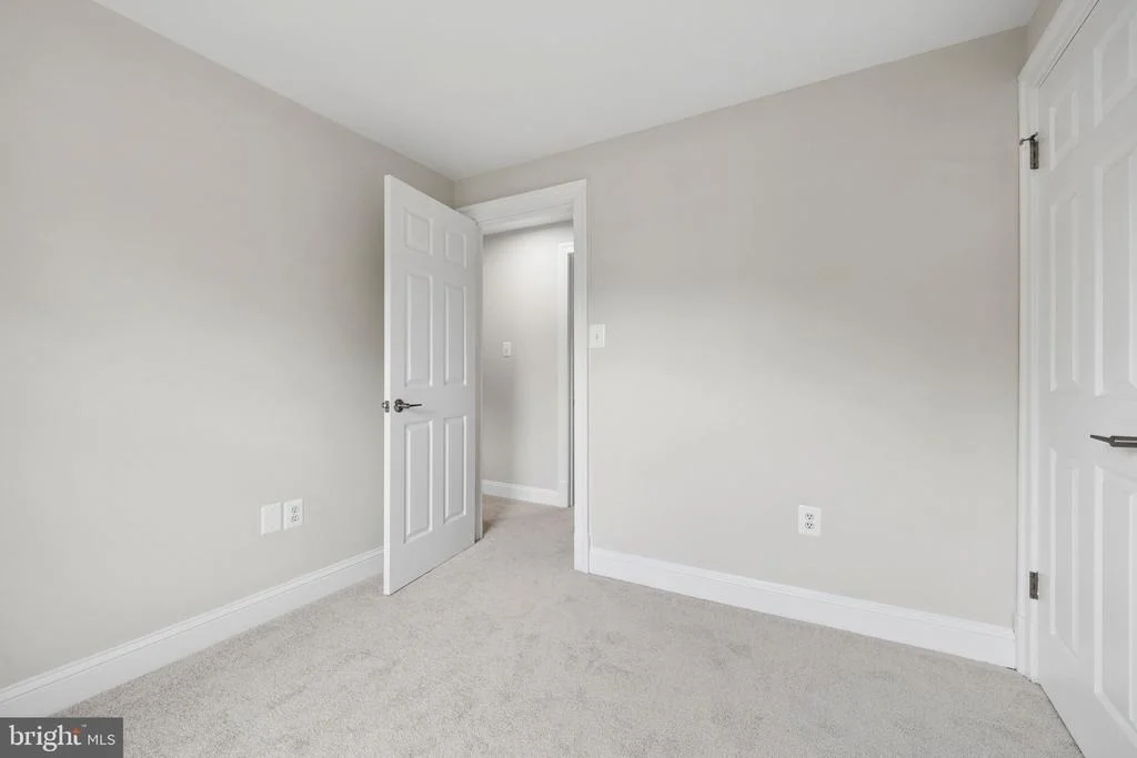 Photo of 5842 RIVERSIDE DRIVE