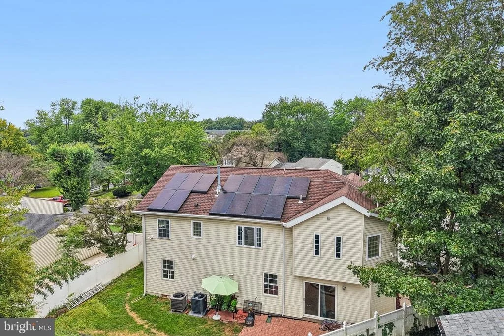 Photo of 19069 STALEYBRIDGE ROAD