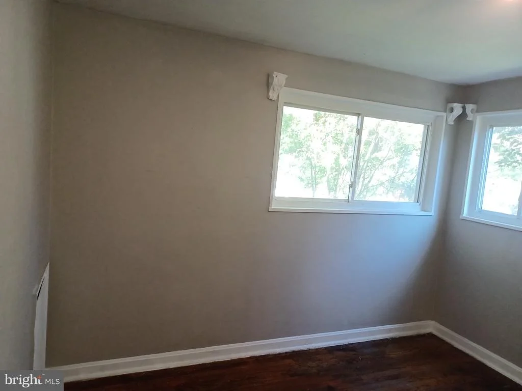 Photo of 9723 BRADDOCK ROAD